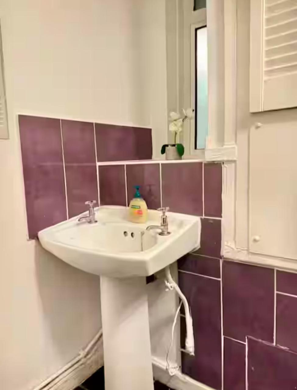 Homestay Regents Park Private With Kitchen